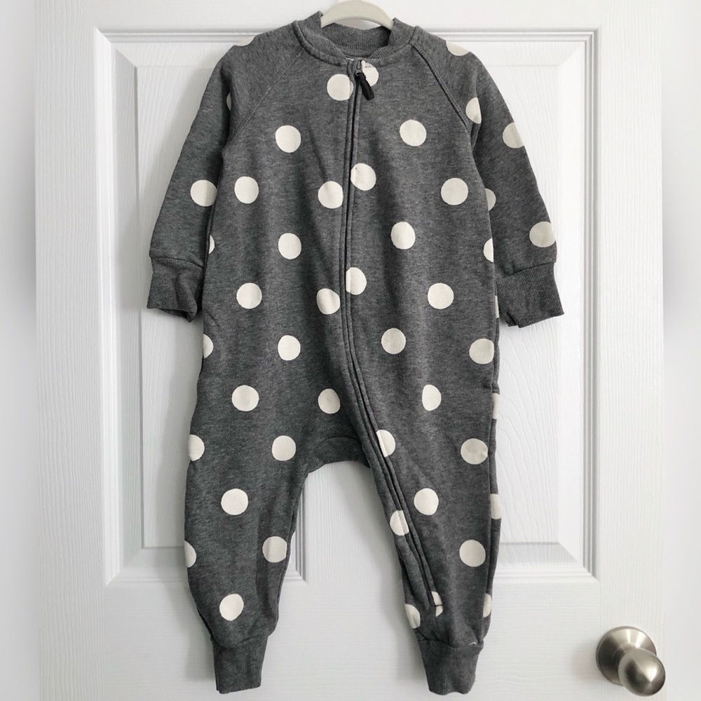H&M dotted sweatsuit